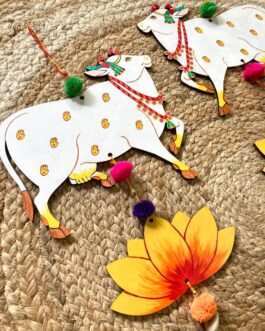 Pichwai Cow Hangings (Set of 2)